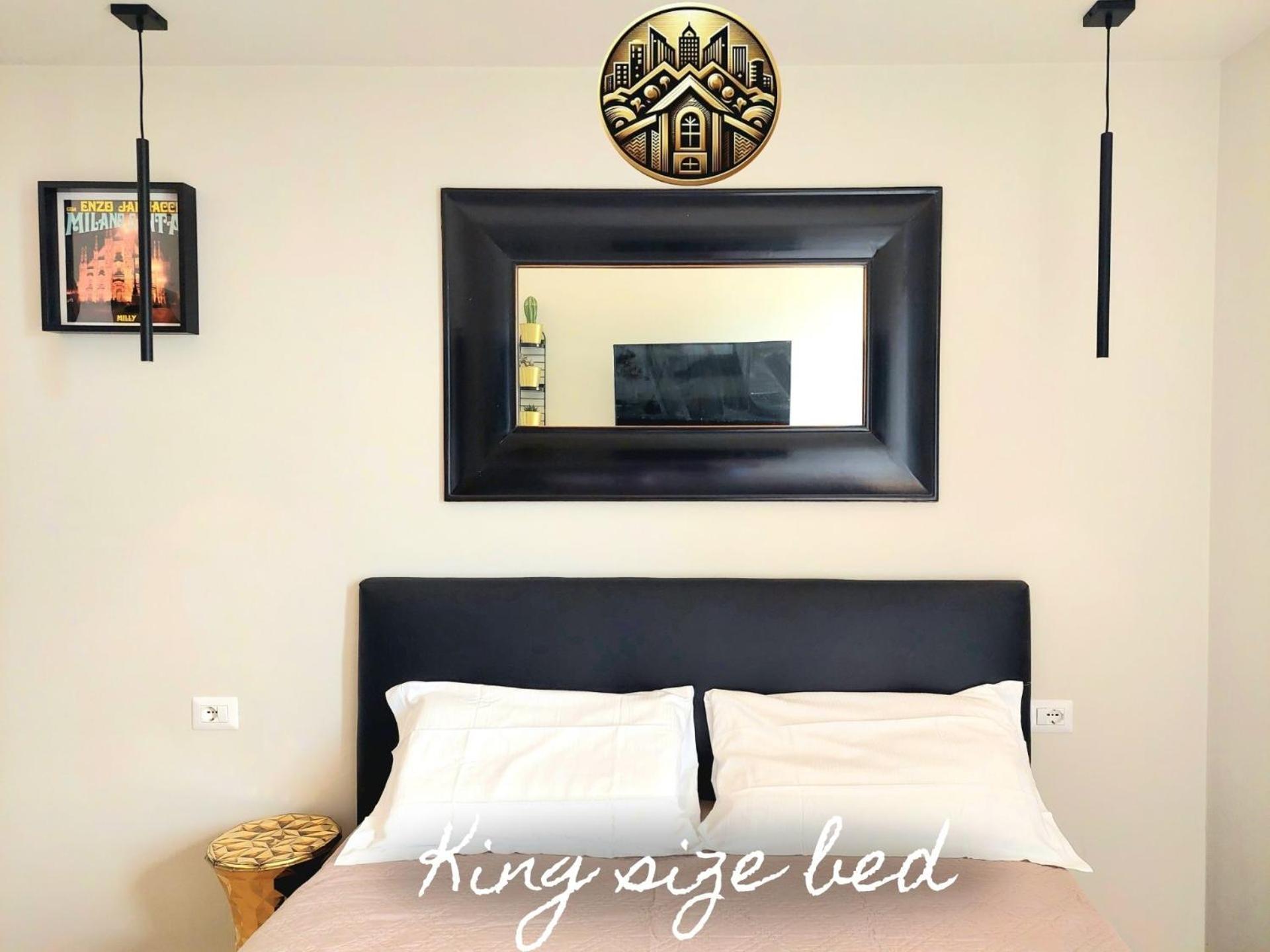 Navigli-San Babila New Studio Attico Balcone Aria Милано Екстериор снимка